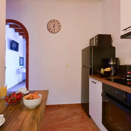 Alamanos House Mesongí