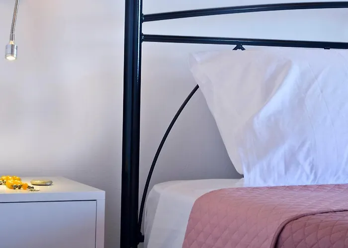 דירה Alamanos House מסונגי